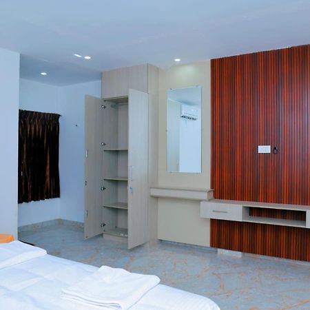 Tiruchchendūr Grand Sangeetham Inn מראה חיצוני תמונה